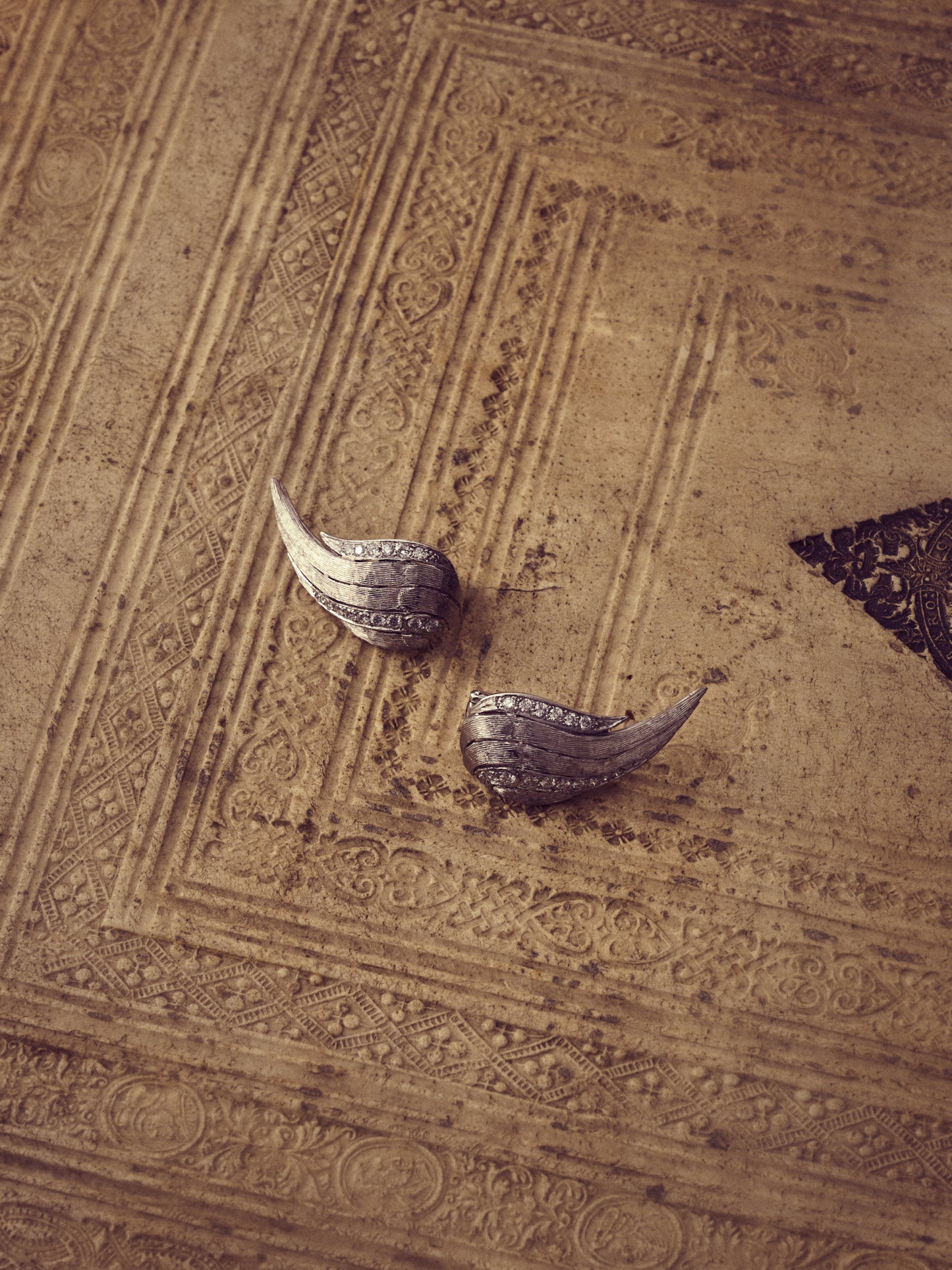 Dürer Wings - Platinum